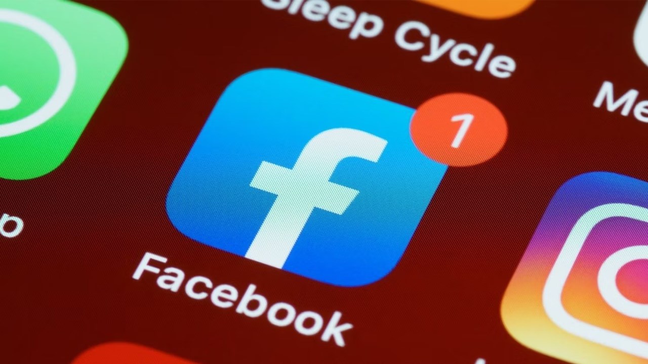 Tu sĩ và hiểm họa mang tên Facebook